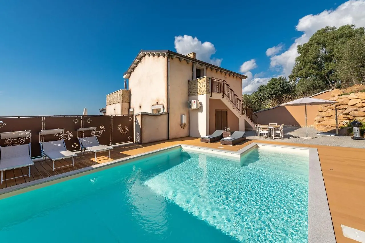 Villa Sa Rocca Junior & Suite Chia Itália